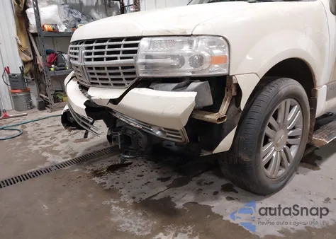 2008 Lincoln Navigator z USA, uszkodzony, nr VIN 5LMFU28568LJ07924